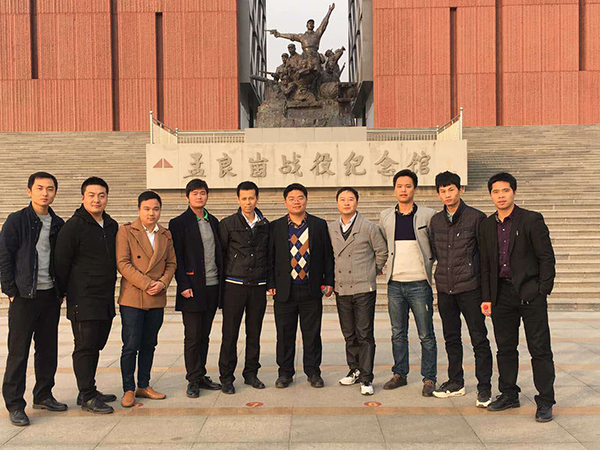 源碼太陽(yáng)能路燈，太陽(yáng)能路燈廠家，太陽(yáng)能路燈價(jià)格