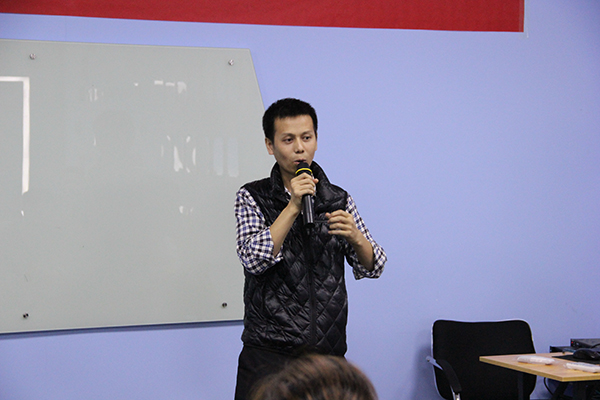 源碼太陽(yáng)能路燈，太陽(yáng)能路燈廠家，太陽(yáng)能路燈價(jià)格