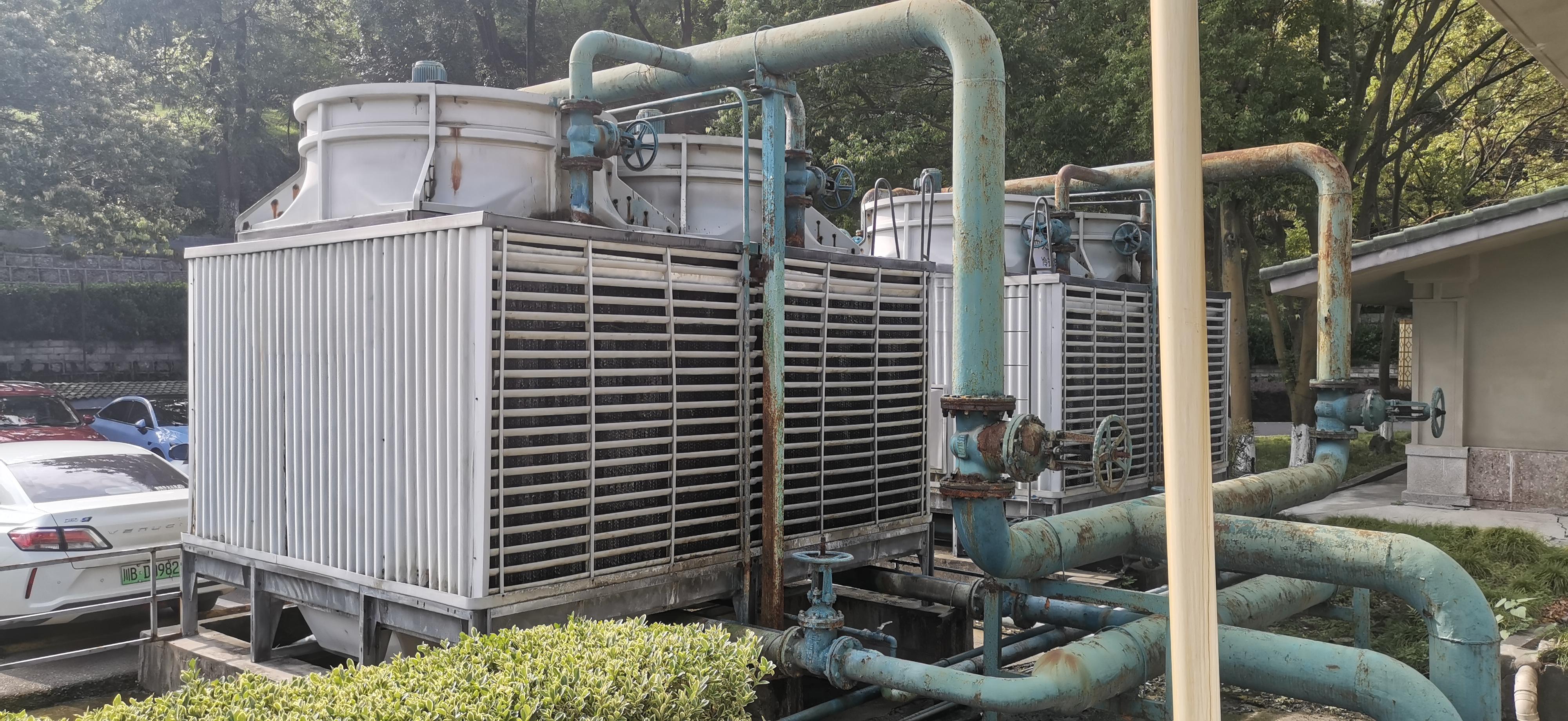 芯片廠冷卻塔維修更換全周期管理——芯片廠冷卻塔維修更換的標(biāo)準(zhǔn)化操作與超凈環(huán)境適配指南，芯片廠冷卻塔維修更換的技術(shù)創(chuàng)新與精密溫控策略